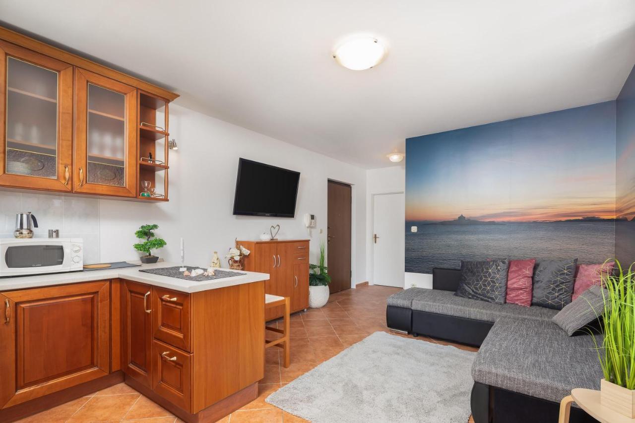 Sunrise Apartment Hvar ฮวาร์ ภายนอก รูปภาพ