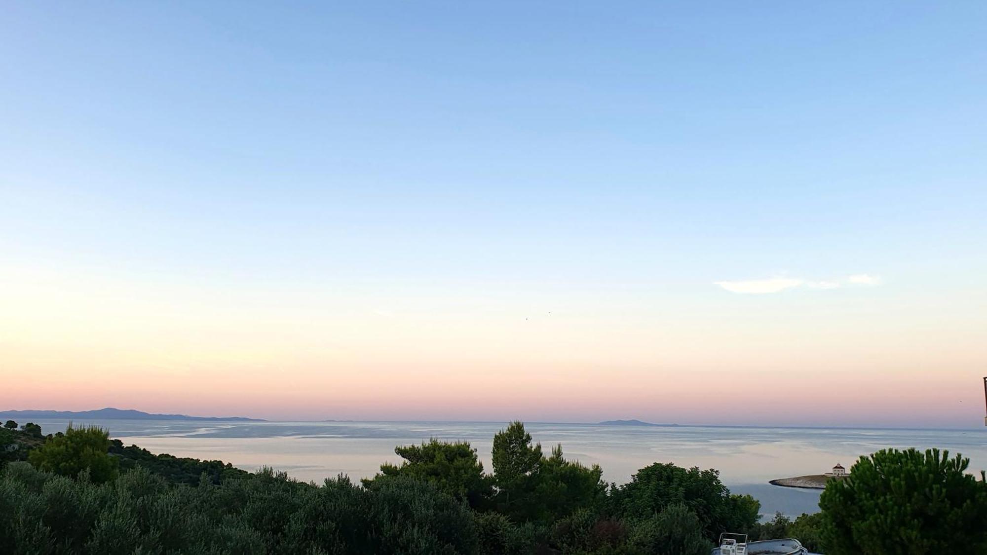 Sunrise Apartment Hvar ฮวาร์ ภายนอก รูปภาพ